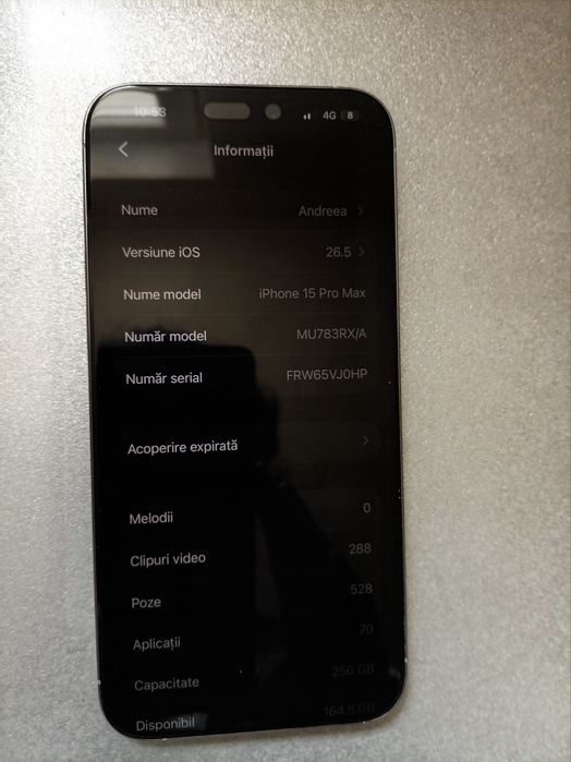 Vând iPhone 15 Pro Max 256GB, în stare impecabilă, folosit cu grijă, fără zgârieturi sau probleme.