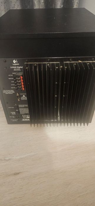 Subwoofer Logitech Z5500