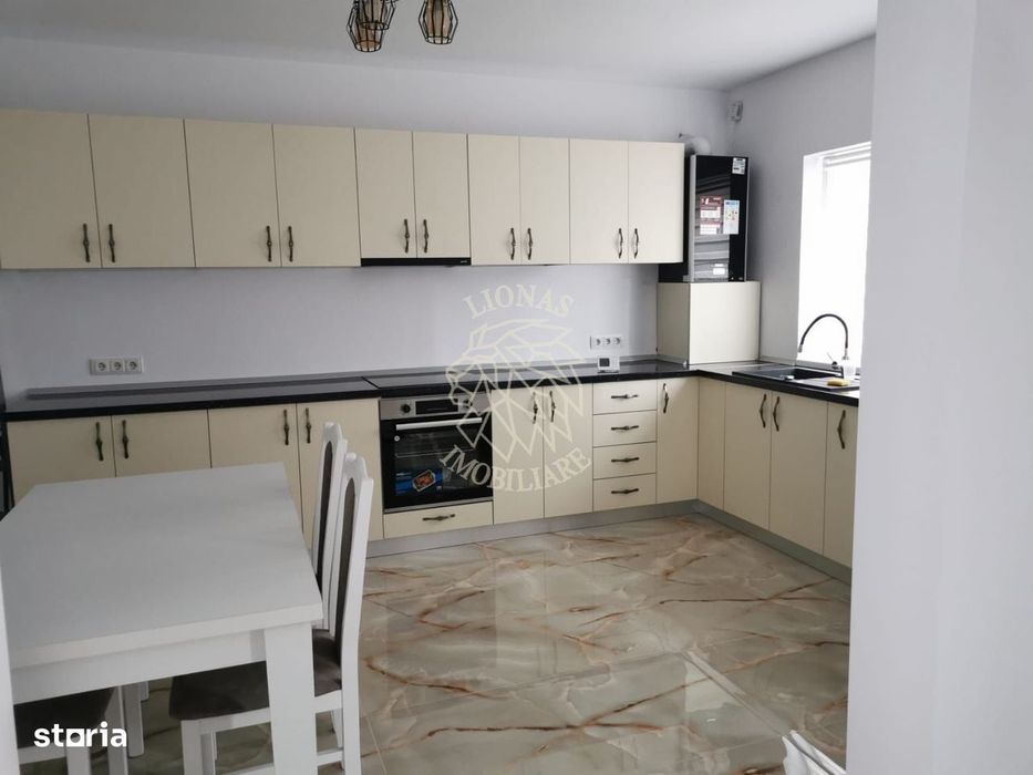 Casa de inchiriat 4 camere 180 mp-curte-Zona Hotel Diana