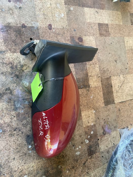 Ляво огледало за сеат алтеа