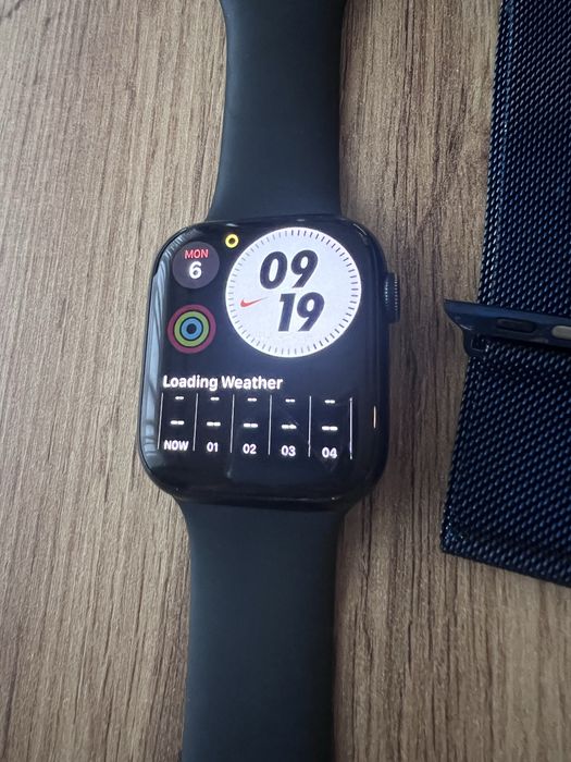 Apple watch 8 negru, 45 mm + 5 curele