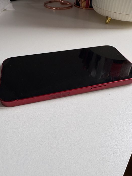 iPhone 13, 128 GB, culoare roșu