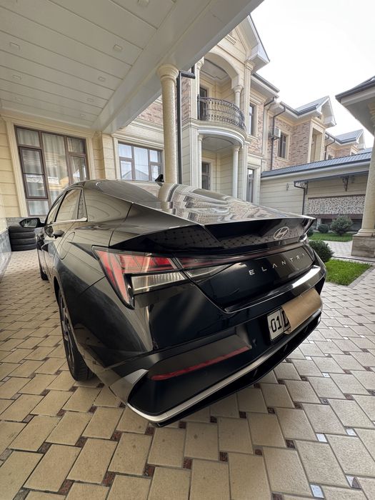 Hunday Elantra 1.6 Full 2023 yil 33000 probeg