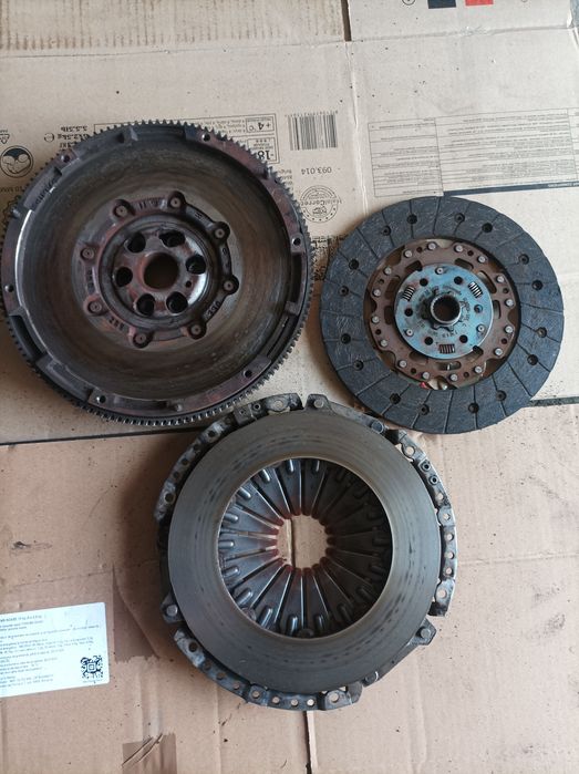 Galerie de admisie cu clapetă accelerație și egr 2.0 tdi BMP Passat B6