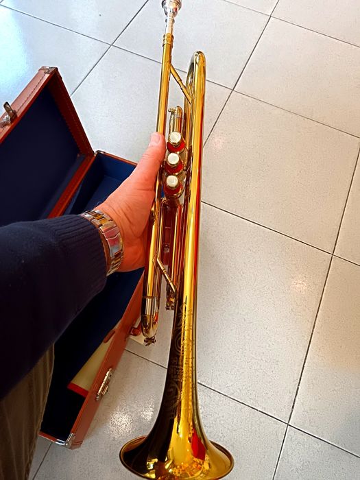 Тромпет Zelmer със сурдина и мундщук