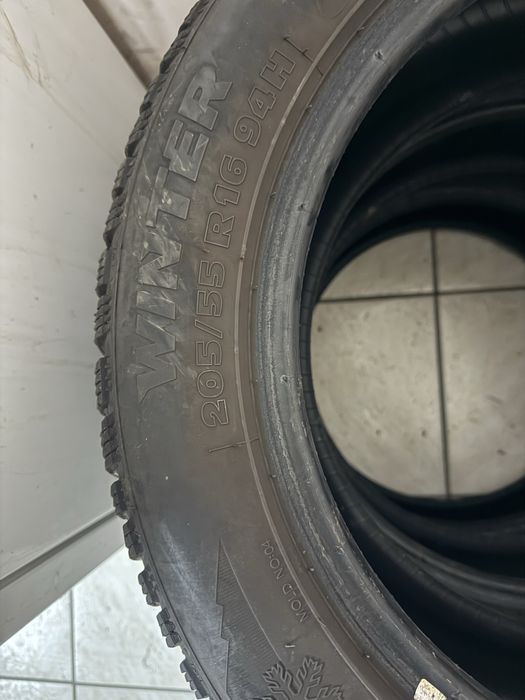 Vand 3 anvelope iarna Taurus