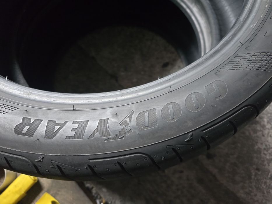 Goodyear 235/45 R19 99H vară