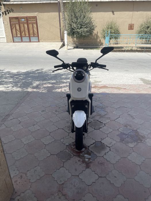 Bodo elektra sukuter sotiladi