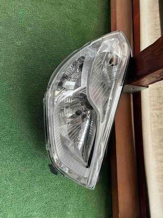 фар десен Dacia Lodjy, Dokker 2012-2022 г. #687S.
