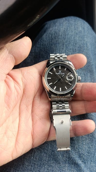 Часы Daniel Clein