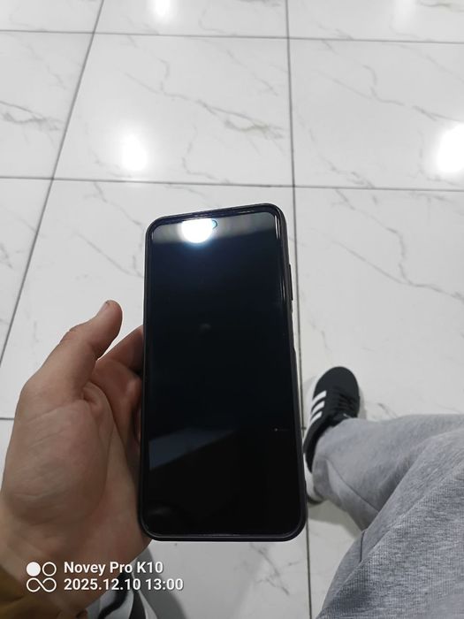 Infinix smart 9 holati yangi narxi kelishiladi karopkasi bor 6/128