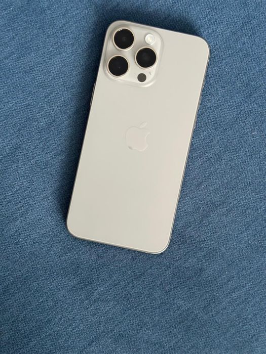 Продаю  срочно iPhone 15 Pro Max