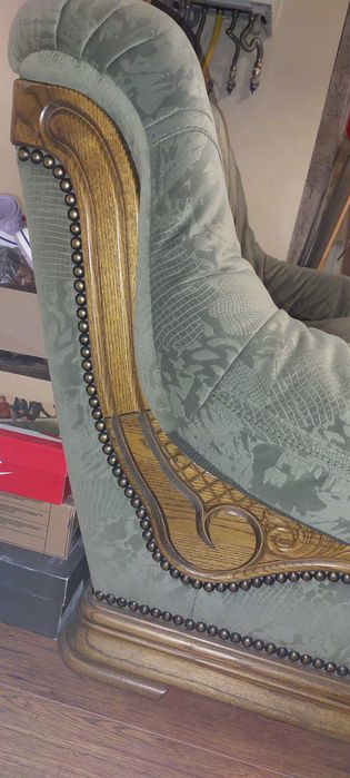 Класическа холна гарнитура с основа от масив - дъб