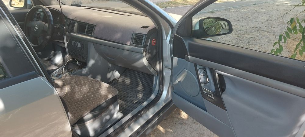 Опель вектра с бензин