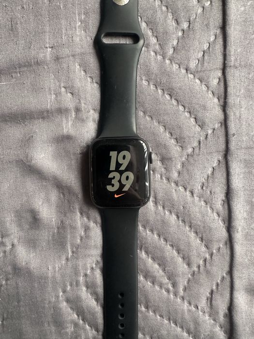 APPLE WATCH 6 Nike 44mm
