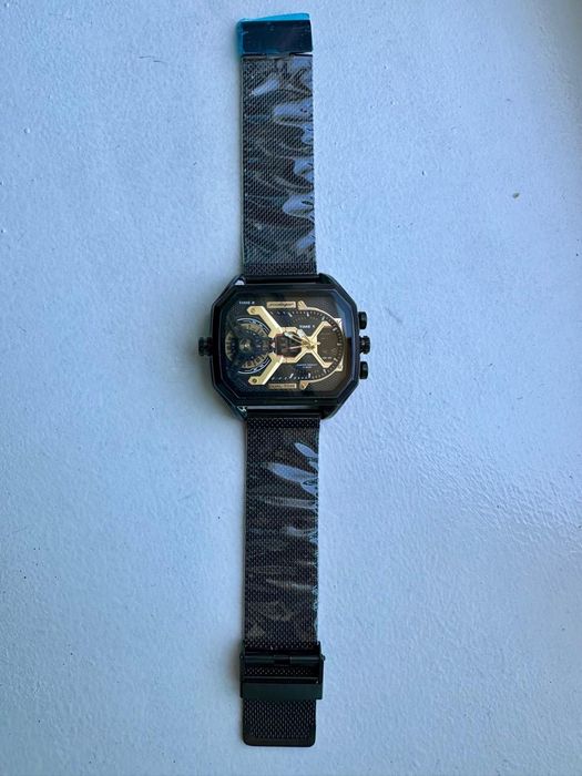 Продам часы мужские новые