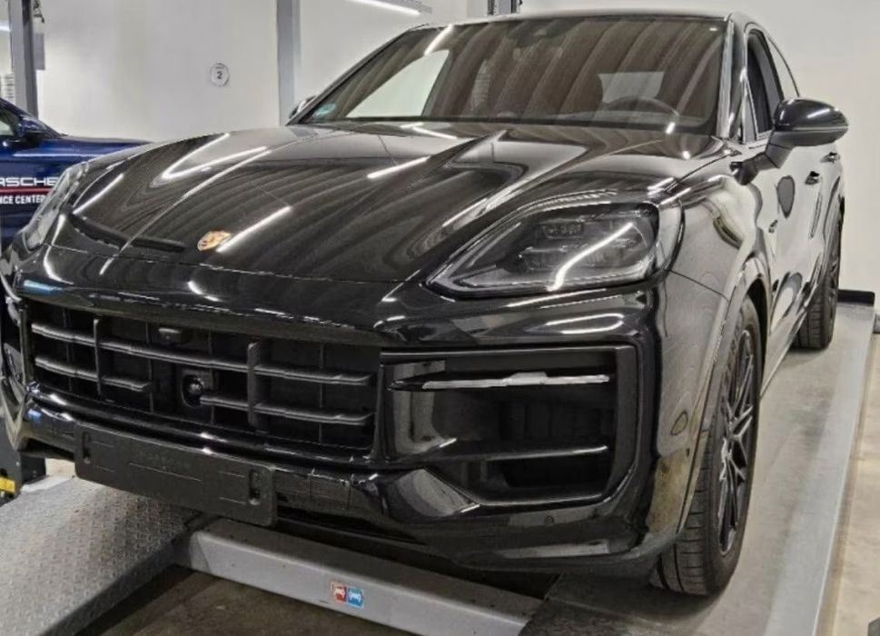 Porsche Cayenne Coupe Porsche Cayenne Coupe E-Hybrid | SportDesign | 11.2024
