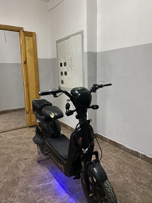 Продам электро скутер