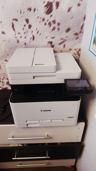 Продам принтер Canon i-SENSYS MF655Cdw