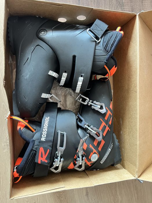 Clapari Rossignol, marimea 44, flex 90