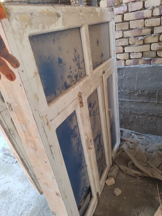 Taxta deraza la sotiladi holati yaxshi oynalari bor