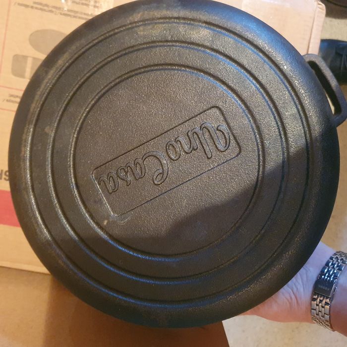 Ceaun din fonta cu capac 2in1, Uno Casa, oala 4.7l, tigaie 1.5l