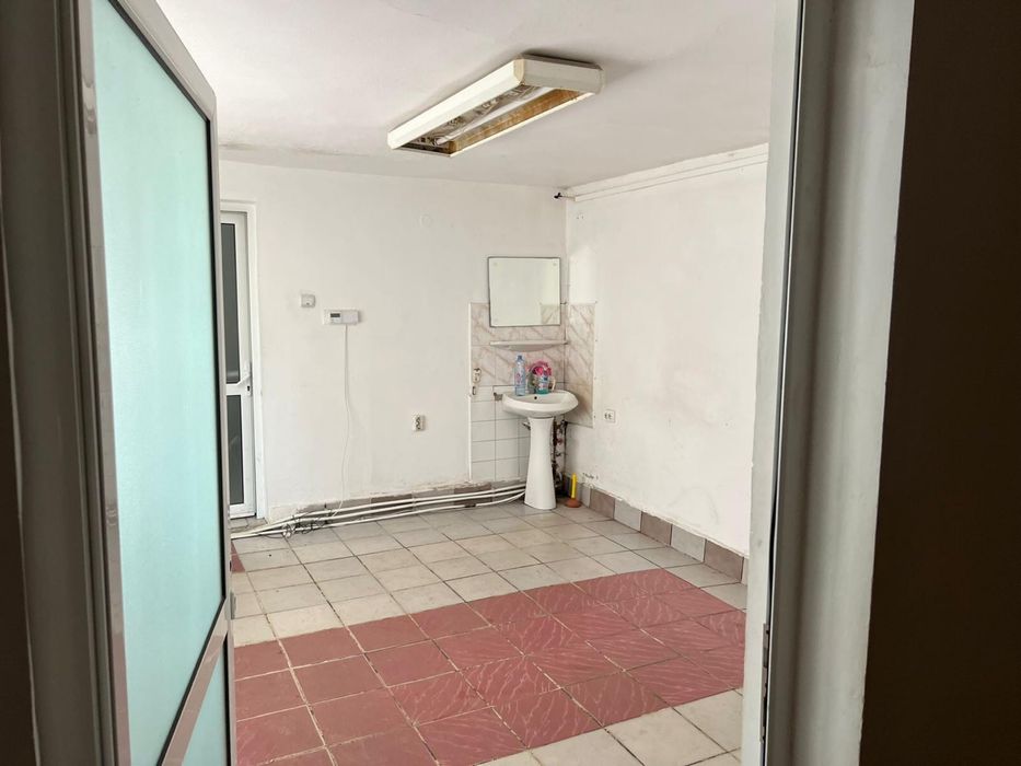 Spatiu comercial de vanzare