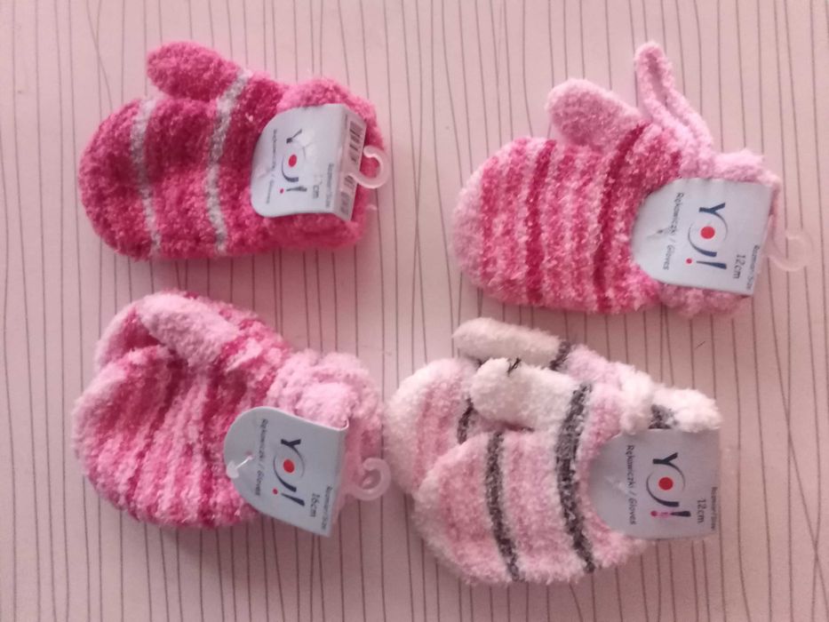 Детцки шапки и ръкавици