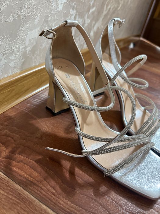 Продам туфли в хорошем состоянии