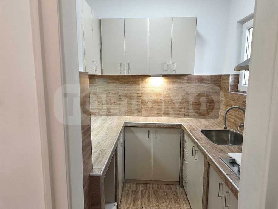 Дава се под наем Офис в Варна, Гръцка махала - 100 кв.м за 1097.01 € - Снимка #11