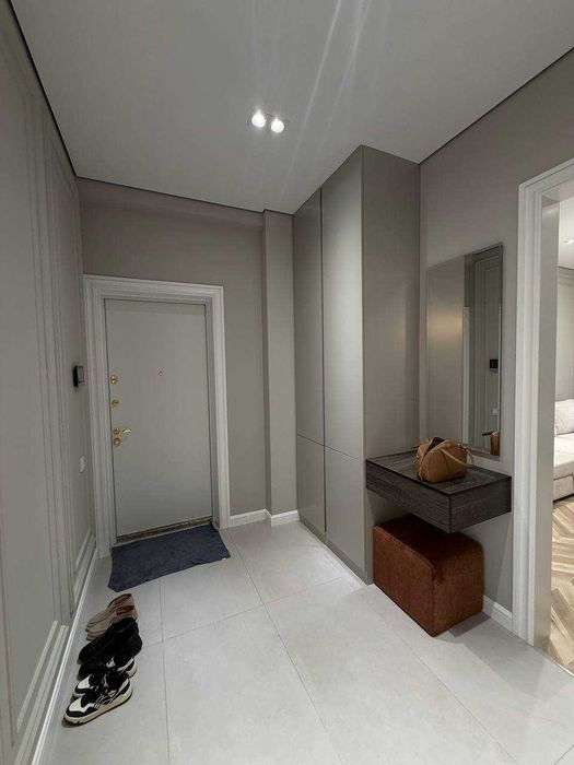 Сдаётся Укомплектованная 3-х Евроквартира в ЖК Лондон 130м2(N188)