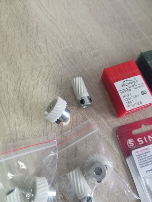 Кабели и Педали за Шевни Машини