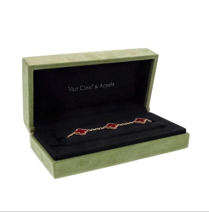 Van Cleef & Arpels bracelet
