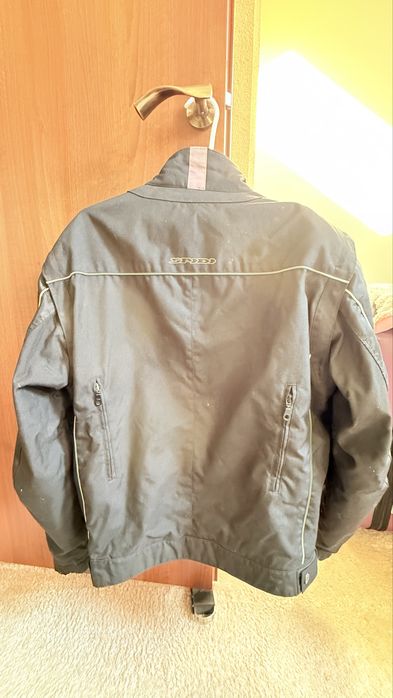 Vand geaca de moto