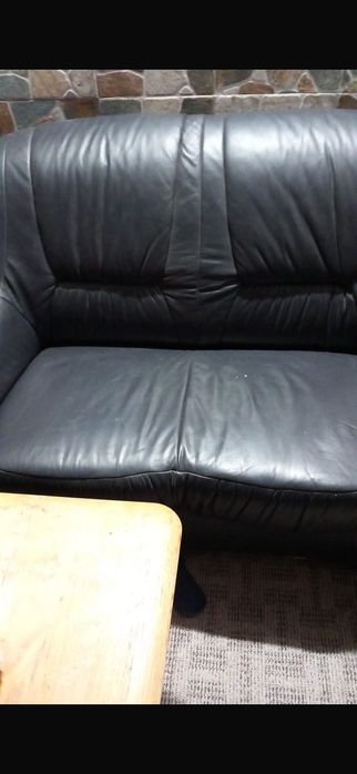 Vând canapea şi fotolii