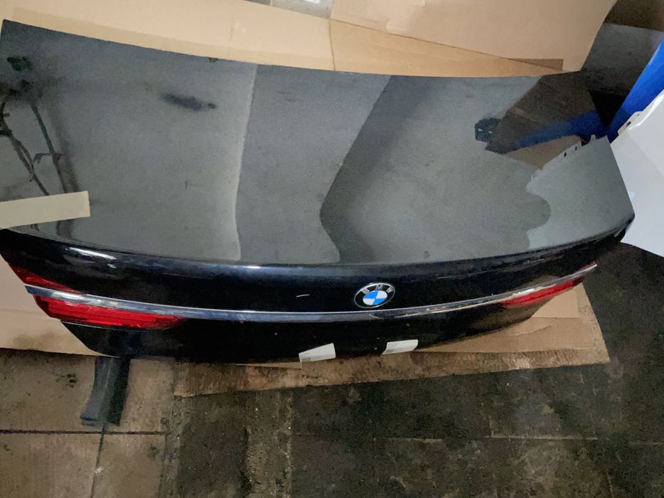 Capota portbagaj BMW seria 7 G11 G12 stop stopuri
