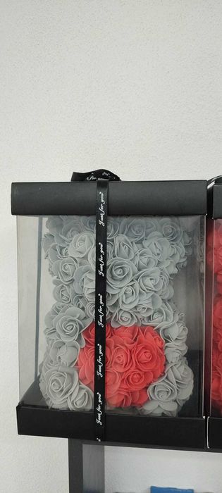 Ursuleti din trandafiri din spuma