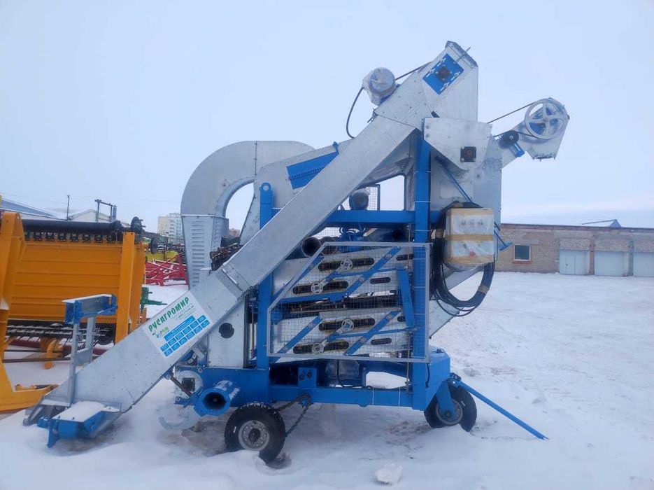 ОВС-25 (М-Р)Ц Очиститель Вороха самопередвижной Россия