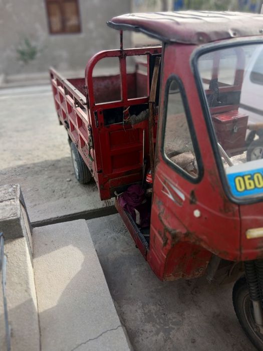 Мотороллер яхши состаянияда