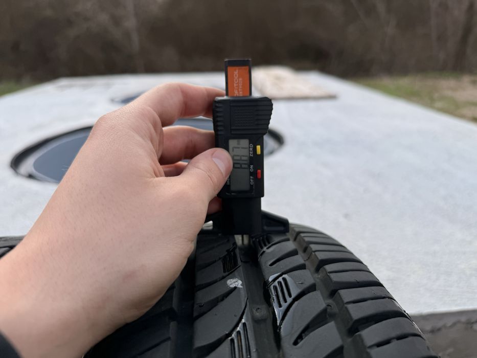 ЧИСТО НОВИ гуми 175/65/14