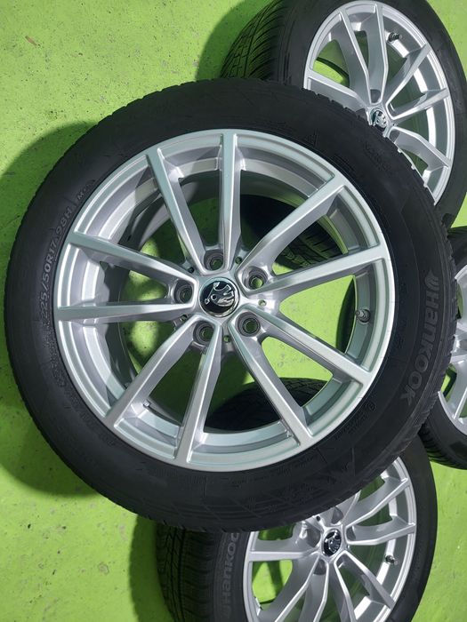 17 5&#215;112 Skoda лети джанти 5х112