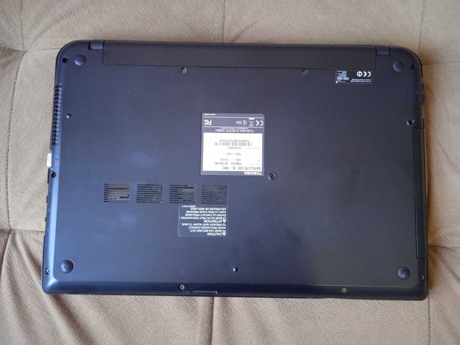 Toshiba L50-B Intel® Core™ i5-4210U/1TB/8GB/нова батерия/чанта