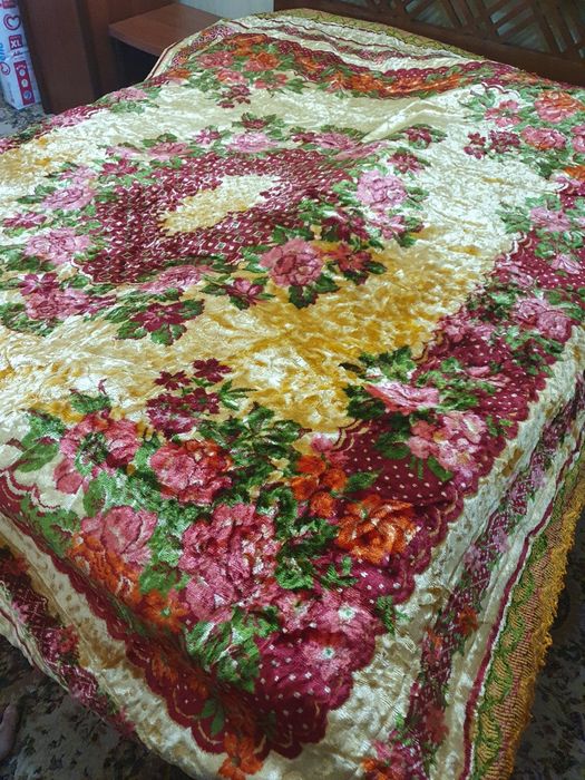 Албанский ковёр новый