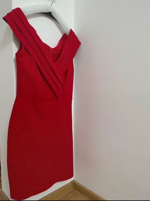 Rochie eleganta scurta roșie