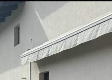 Pergola retractabila