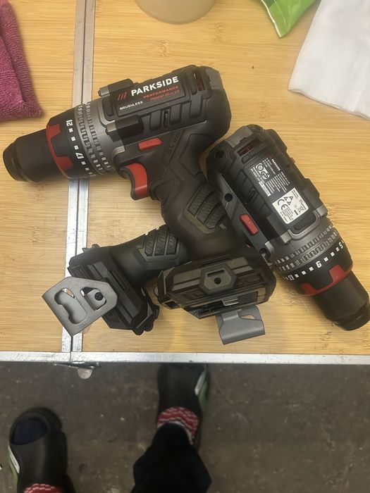 Bormasina cu percutie 20v