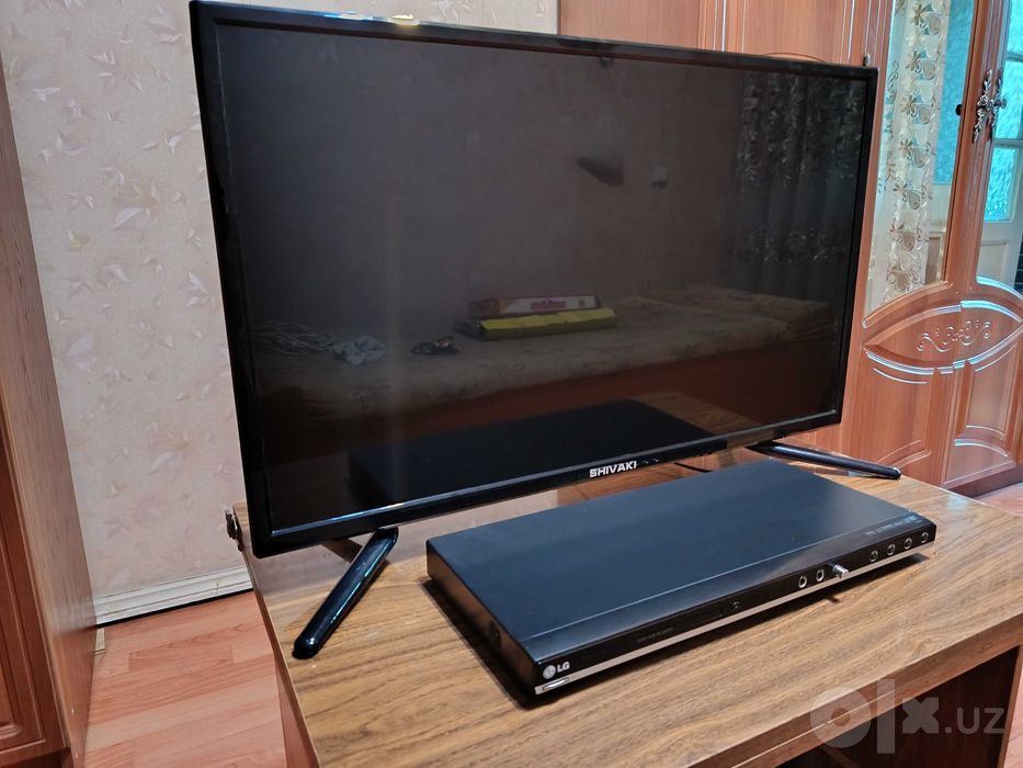 телевизор SHIVAKI - dvd LG- столик под телевизор -  dvd диски 100 штук