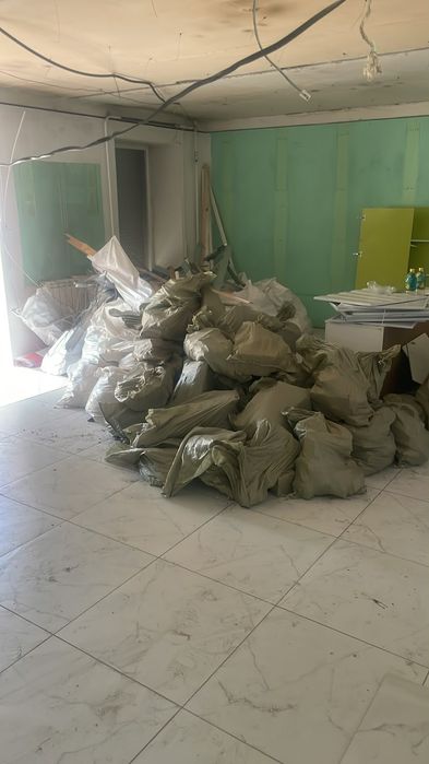 Вывоз мусора , старой мебели