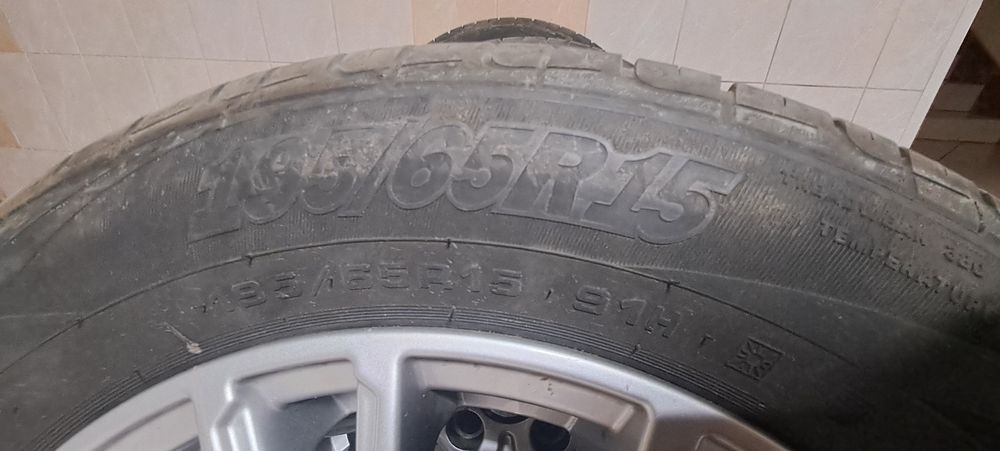 Продам резину с дисками
