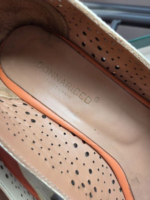 Срочно продам босоножки